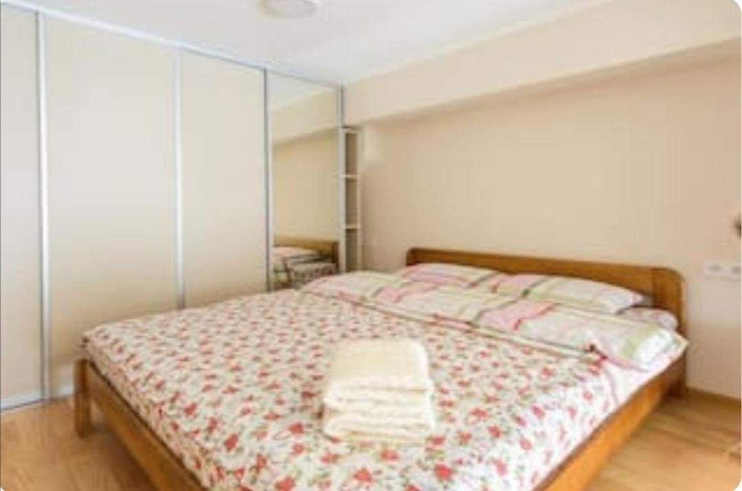 Appartement Loft Smart House à Kiev Extérieur photo