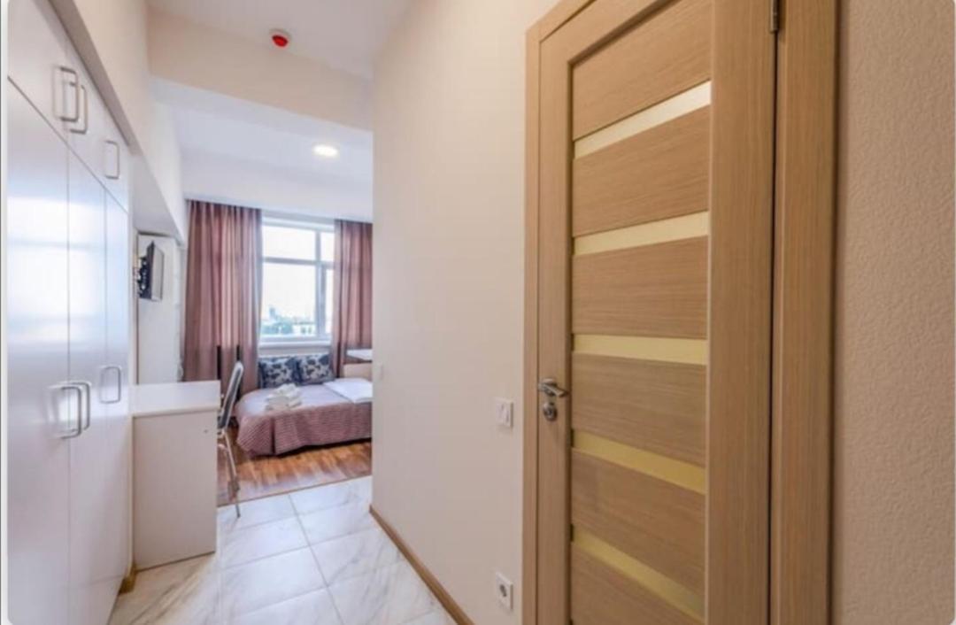 Appartement Loft Smart House à Kiev Extérieur photo